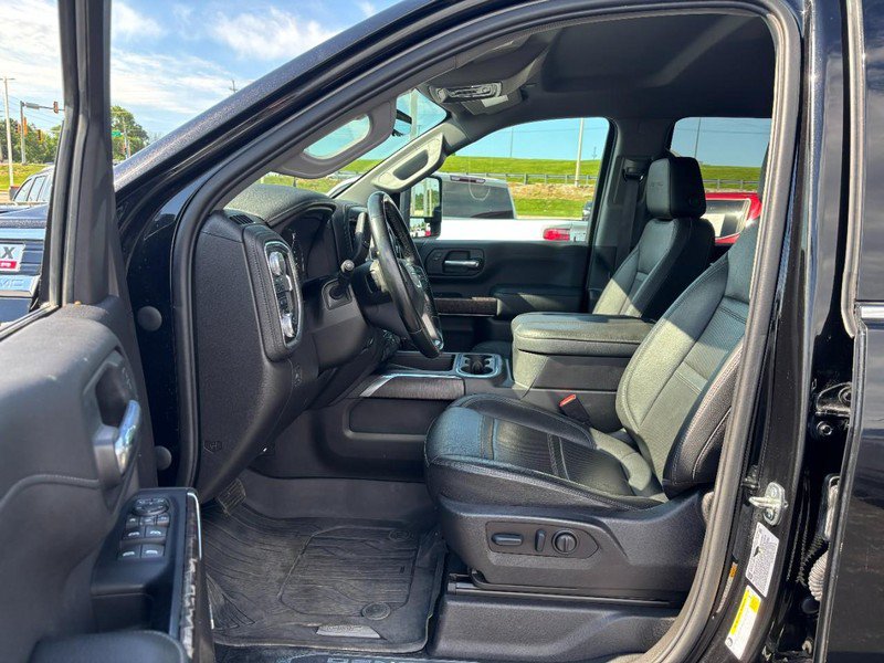Used 2023 GMC Sierra 3500 Denali w/ Technology Package AWD/4WD image 9