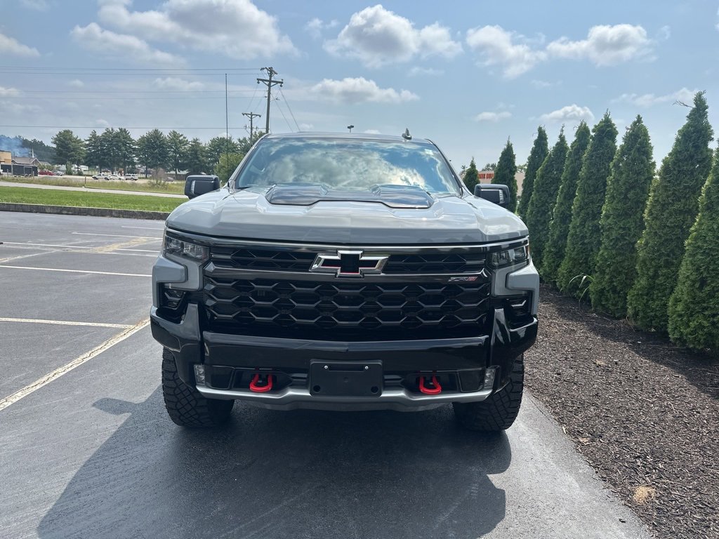 Used 2024 Chevrolet Silverado 1500 ZR2 w/ Technology Package image 3