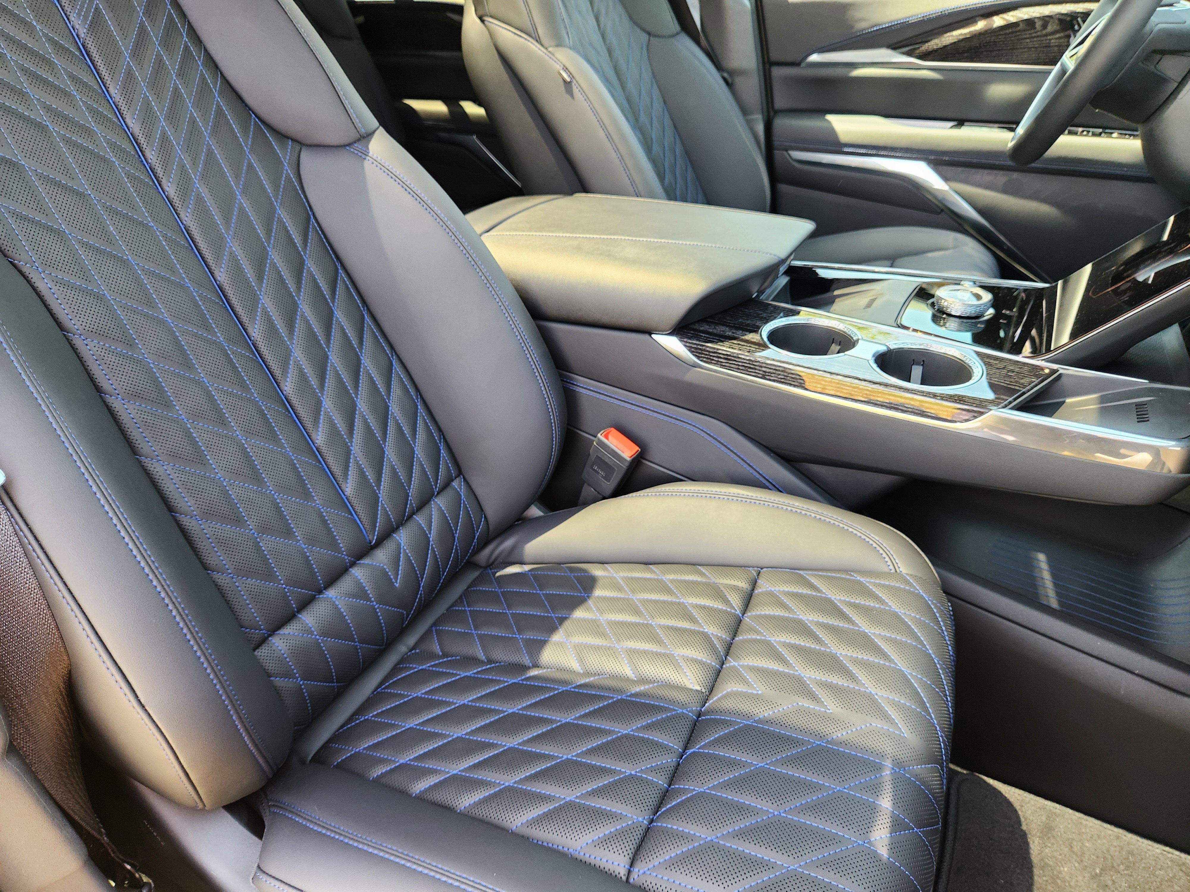 New 2025 Cadillac Escalade IQ Luxury 1 image 9