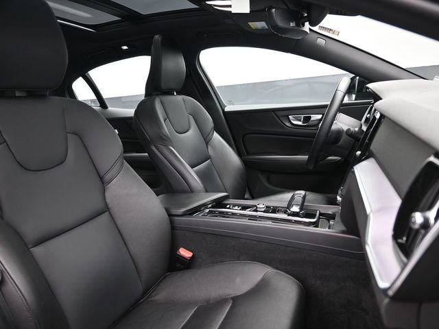 Used 2023 Volvo S60 B5 Plus w/ Climate Package image 32