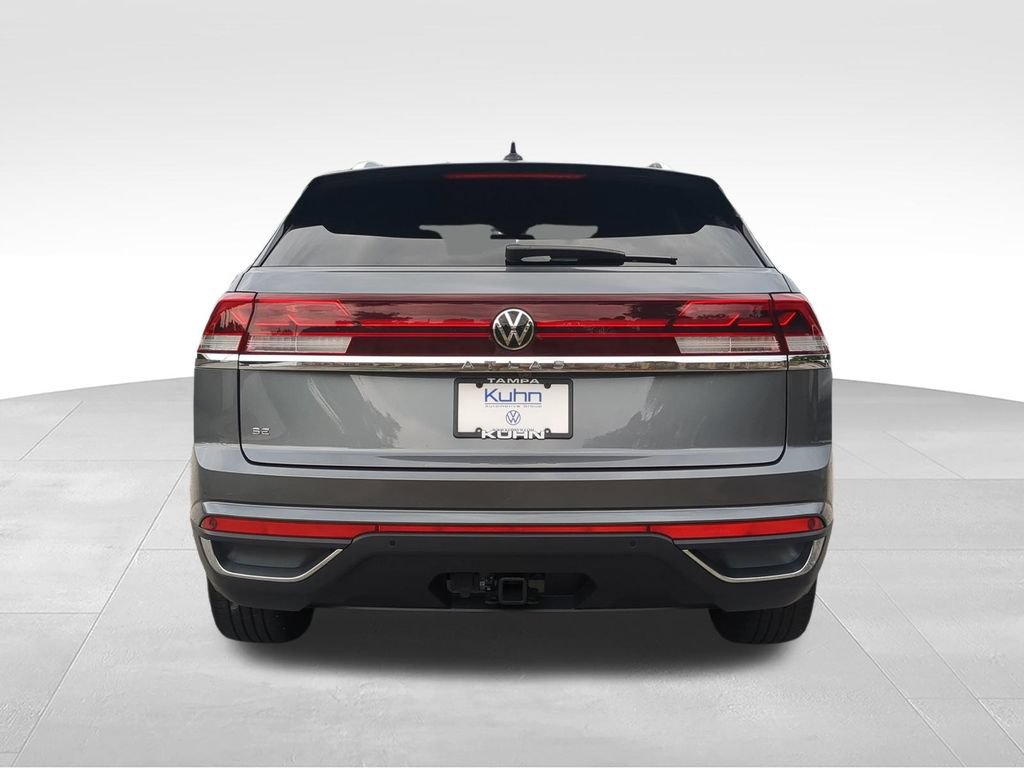 Certified 2024 Volkswagen Atlas Cross Sport SE FWD image 5