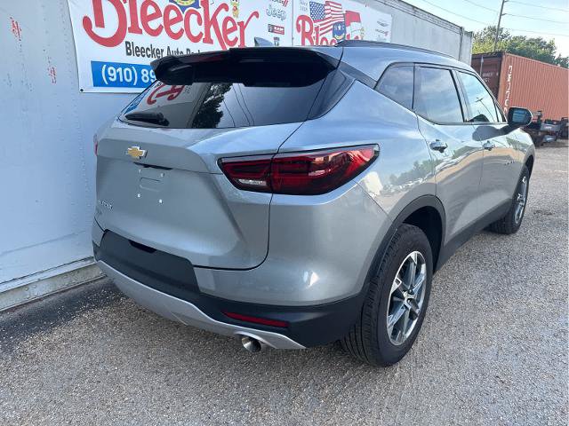 Used 2024 Chevrolet Blazer LT w/ Convenience Package FWD image 4