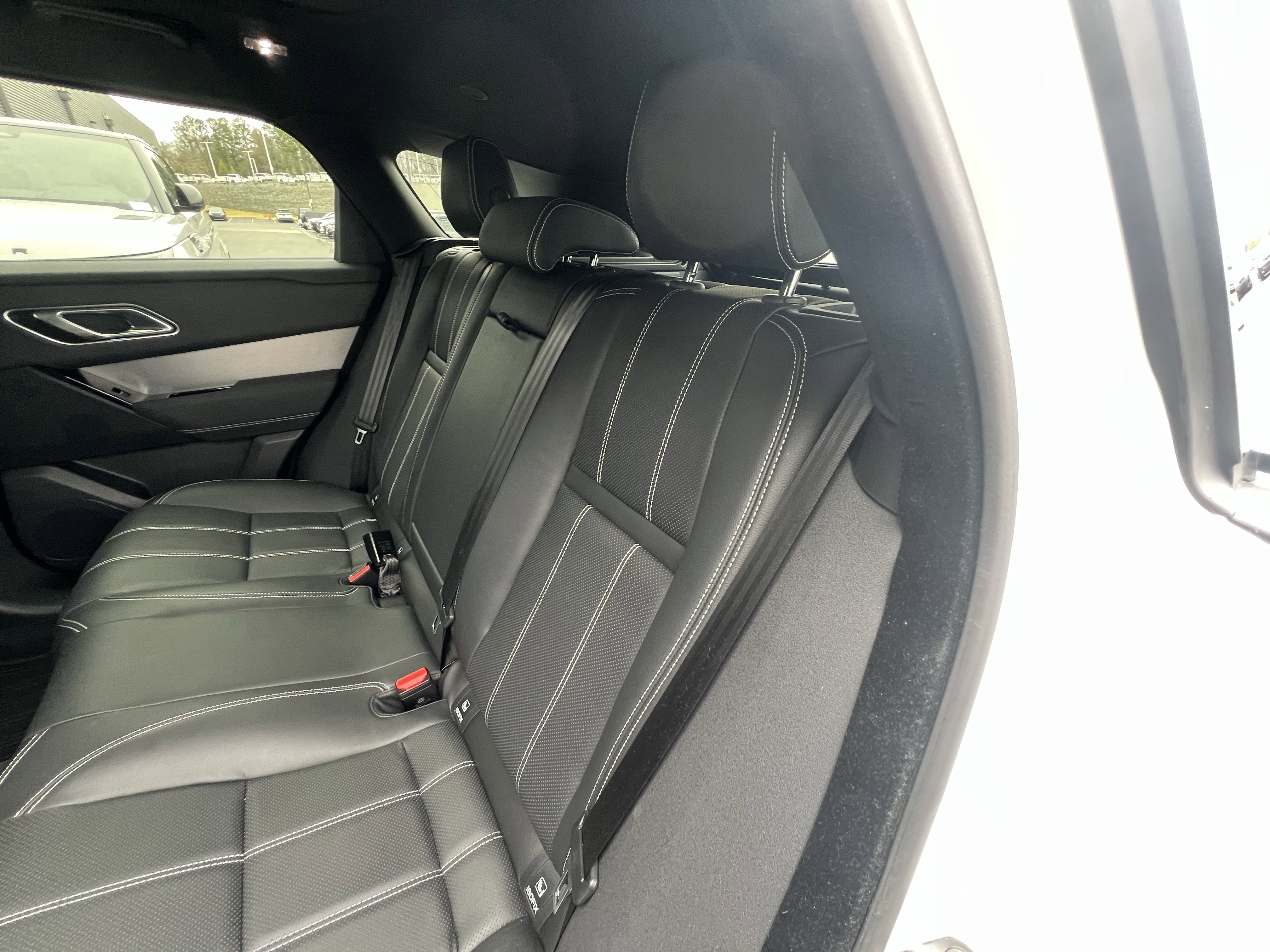 Certified 2023 Land Rover Range Rover Velar R-Dynamic S image 31