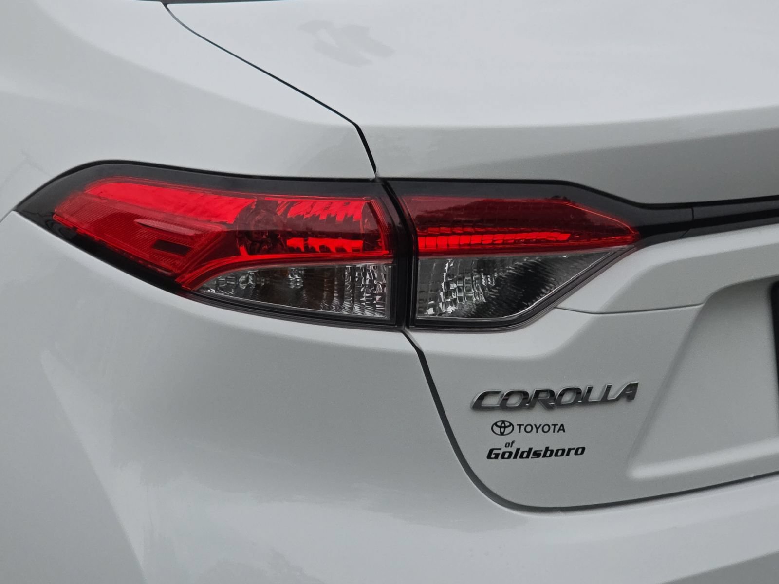 Used 2026 Toyota Corolla LE FWD image 32