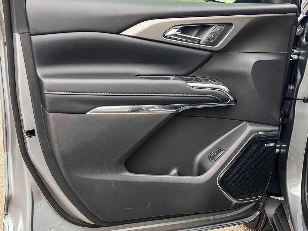 New 2026 Chevrolet Traverse LT w/ Enhanced Driving Package image 19