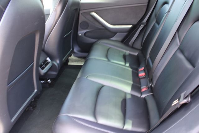 Used 2022 Tesla Model 3 Long Range AWD/4WD image 28