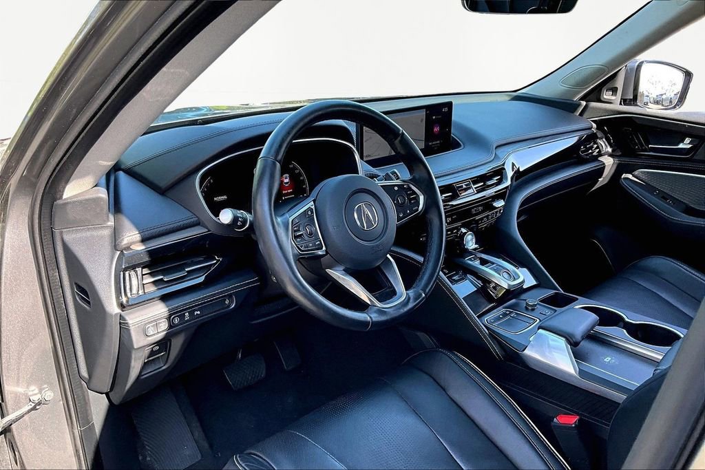 Used 2023 Acura MDX SH-AWD w/ Advance Package image 14