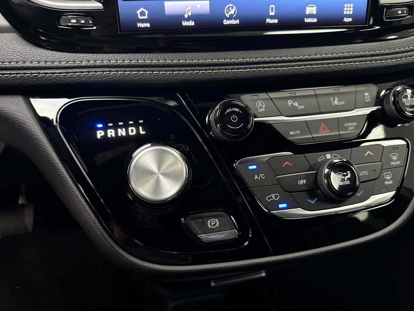 New 2027 Chrysler Pacifica Select FWD image 20