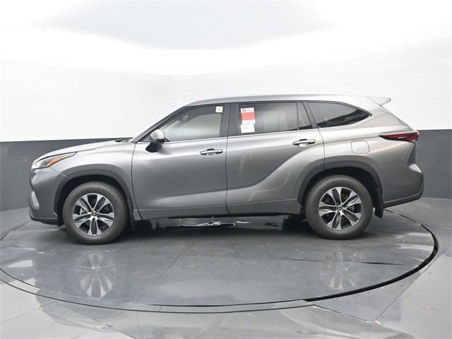 New 2026 Toyota Highlander XLE image 23