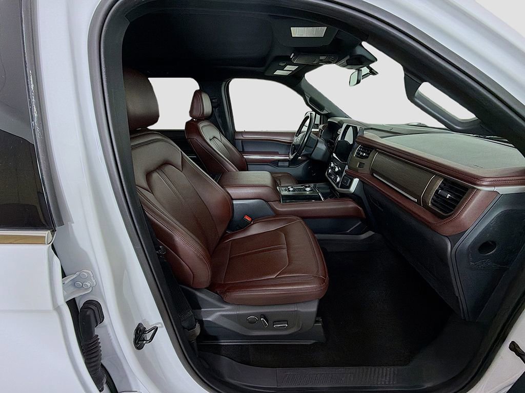 Used 2023 Ford Expedition Max Limited image 25