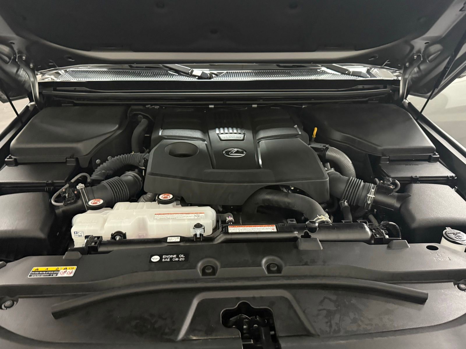 Used 2024 Lexus GX 550 w/ Accessory Package (2T) image 42