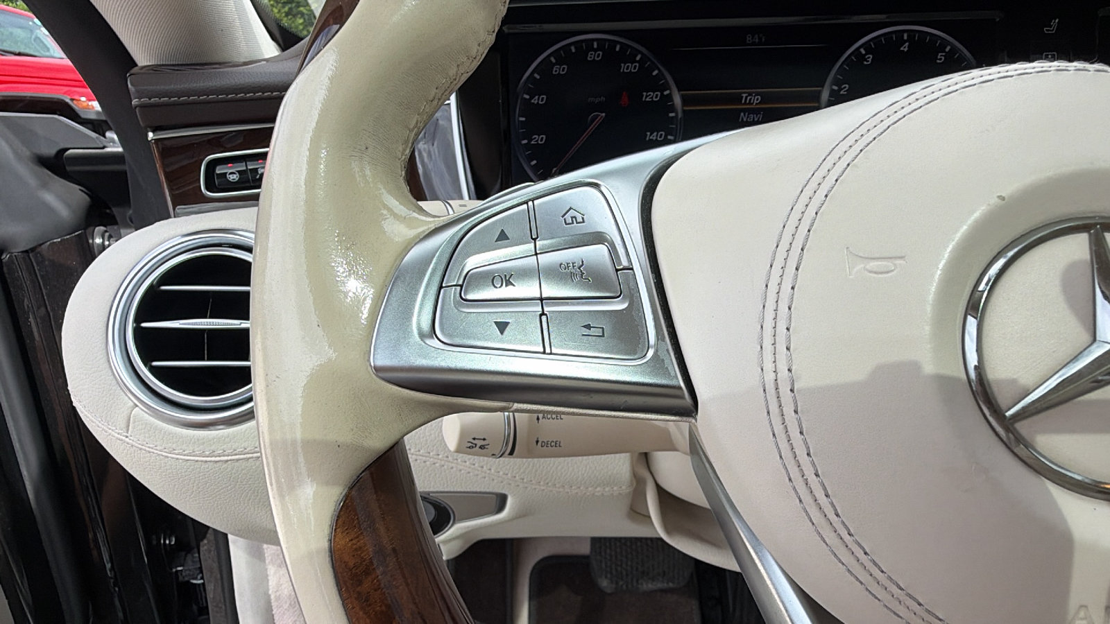 Used 2016 Mercedes-Benz S 550 4MATIC Coupe image 25