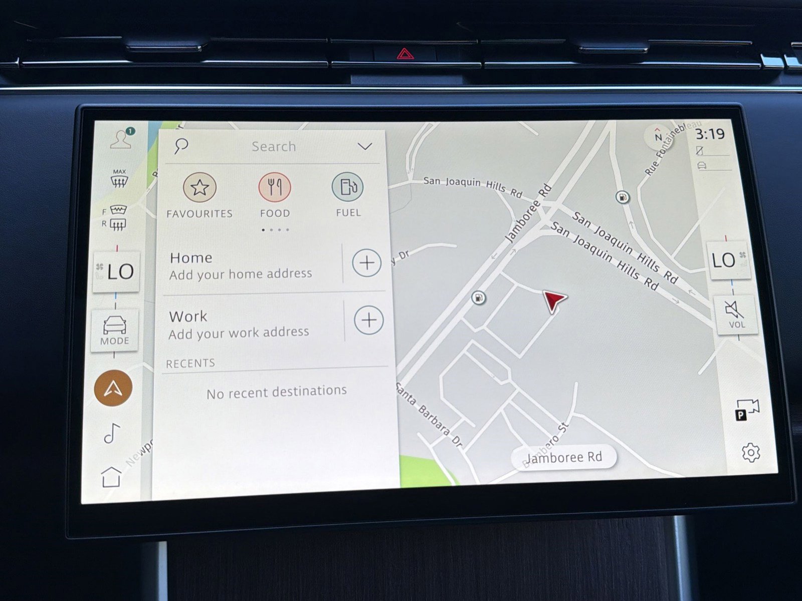 Used 2024 Land Rover Range Rover SE image 25