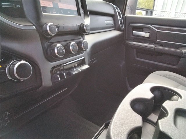 Used 2024 RAM 2500 Big Horn w/ Bed Utility Group image 32