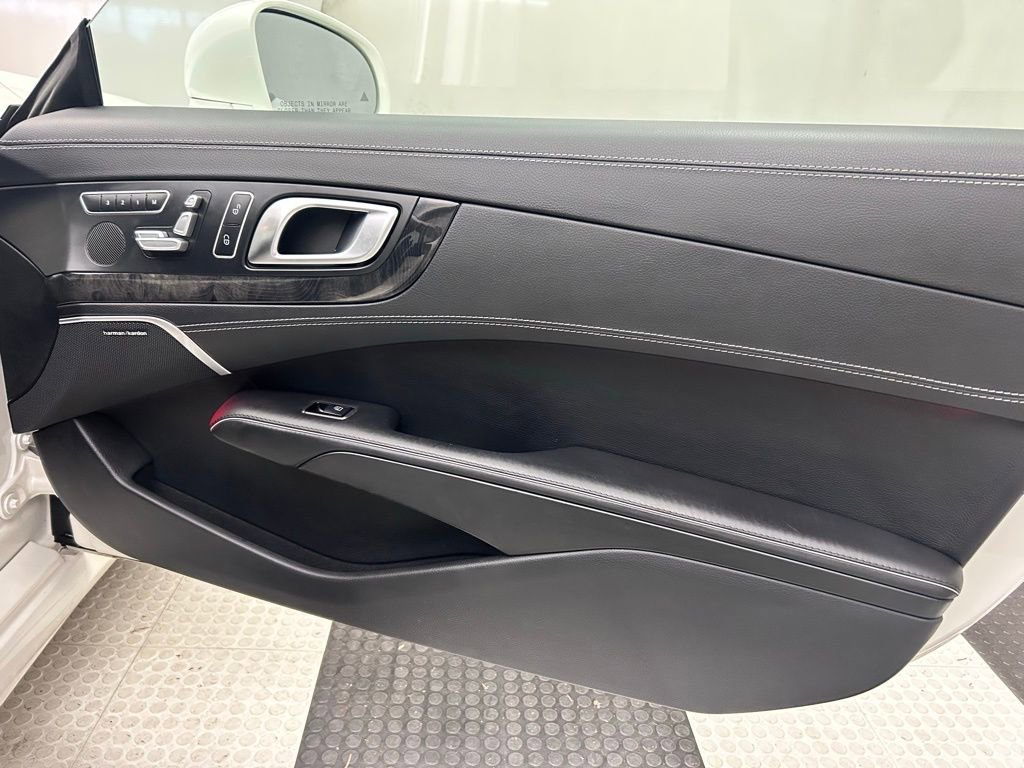 Used 2013 Mercedes-Benz SL 550 image 16