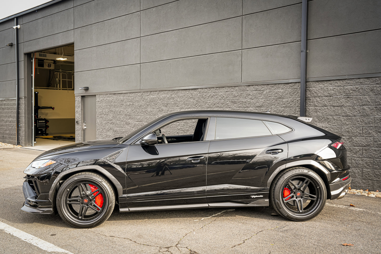 Used 2024 Lamborghini Urus Performante image 5
