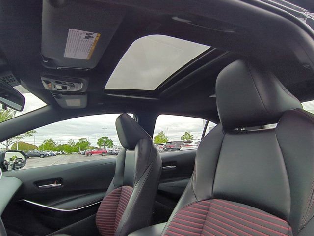 Certified 2025 Toyota Corolla XSE FWD image 10