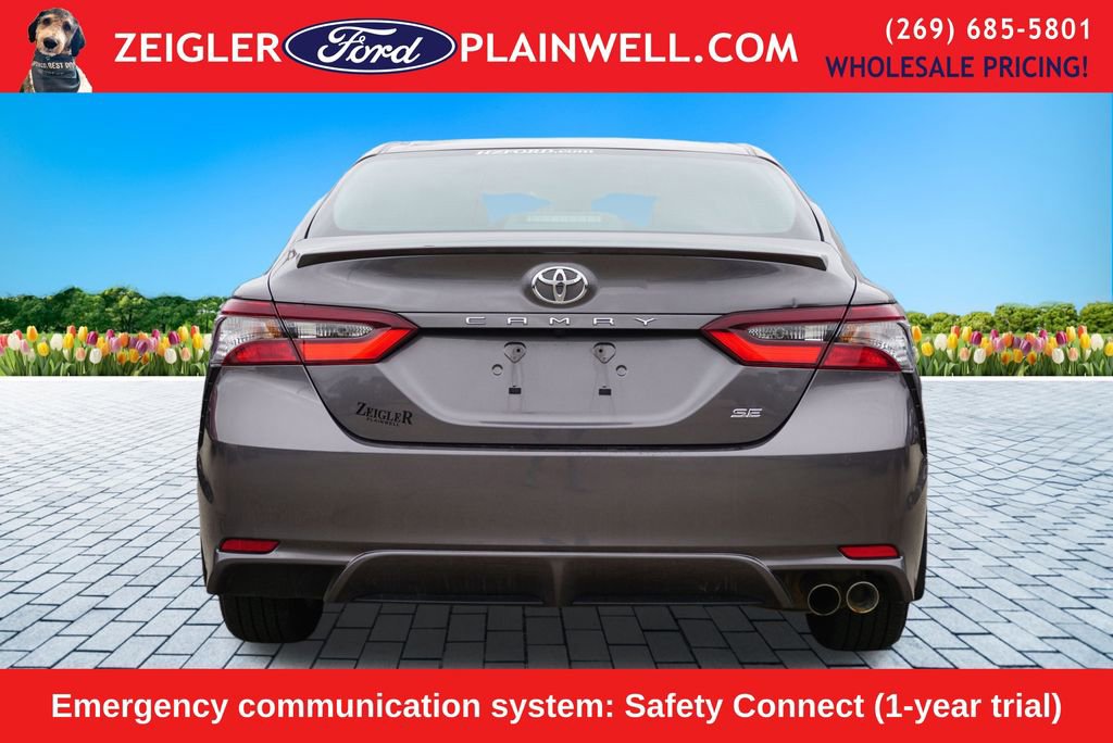 Used 2024 Toyota Camry SE image 4