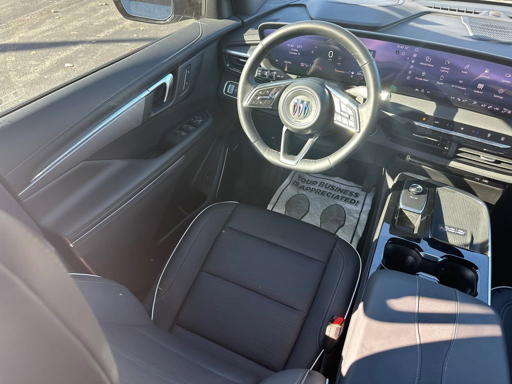 Used 2025 Buick Enclave Sport Touring image 15