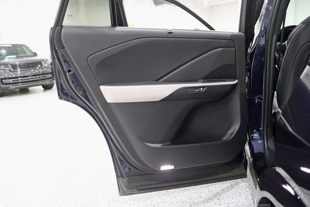 Used 2025 Lexus TX 500h AWD w/ Technology Package image 36