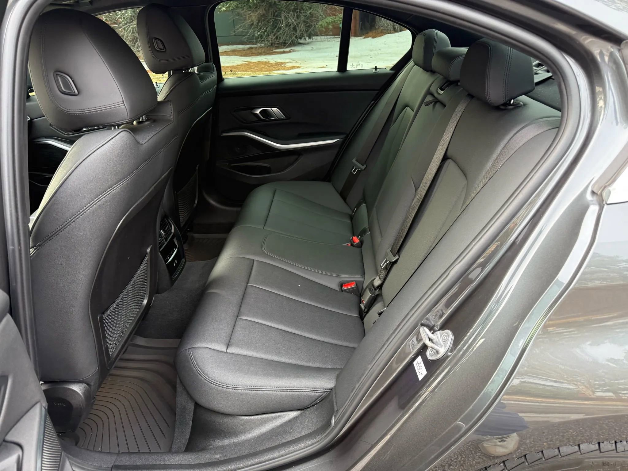 Used 2021 BMW 330i Sedan w/ Driving Assistance Package RWD image 14
