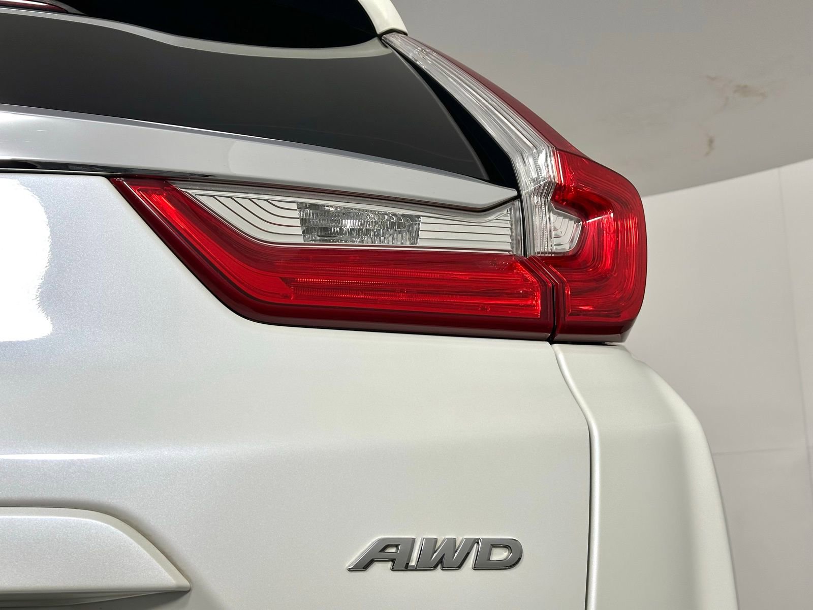 Used 2018 Honda CR-V EX image 12