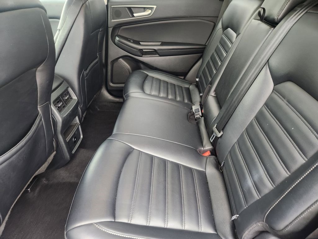 Used 2024 Ford Edge SEL image 30