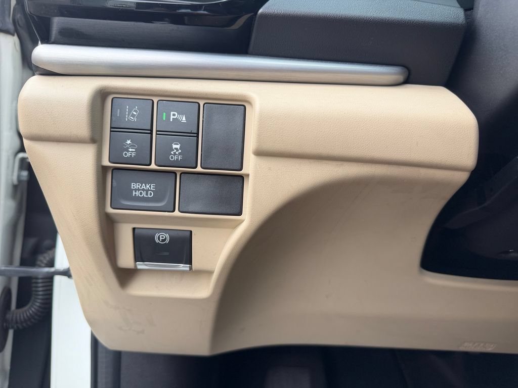 Used 2019 Acura RDX w/ Technology Package AWD/4WD image 17