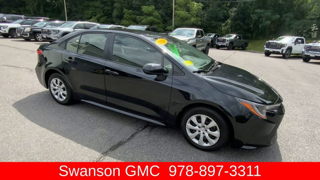 Used 2020 Toyota Corolla LE FWD image 2