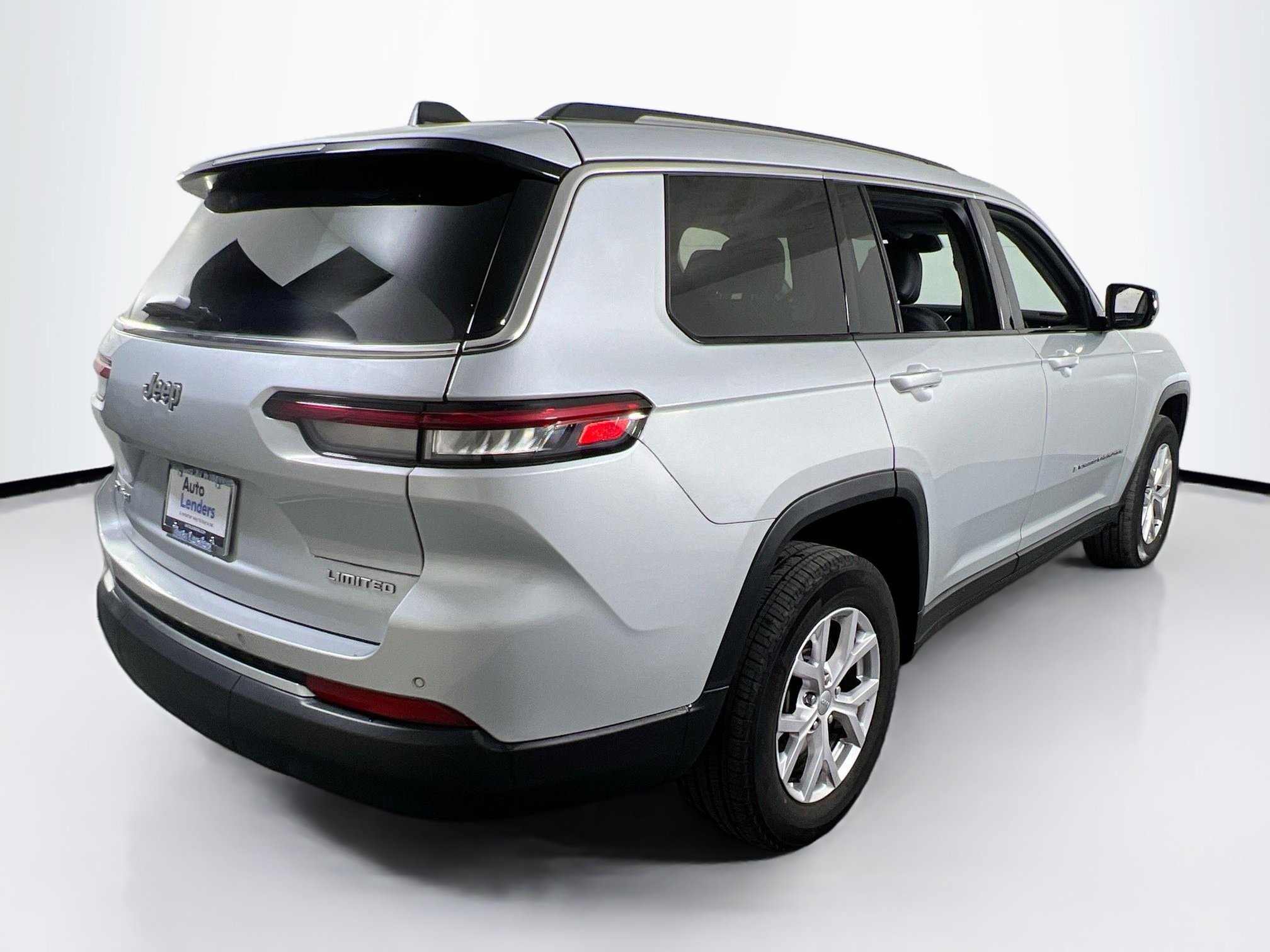 Used 2021 Jeep Grand Cherokee L Limited AWD/4WD image 5