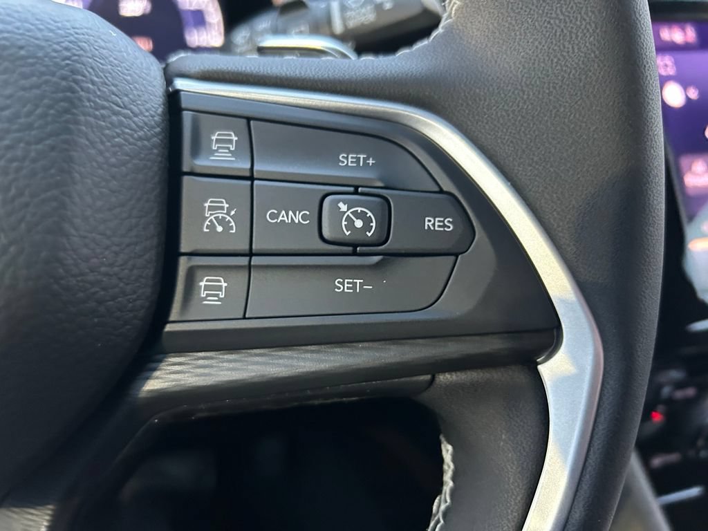 New 2025 Jeep Grand Cherokee 4WD image 18