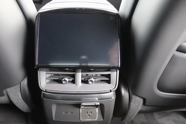 New 2026 Cadillac Vistiq Luxury image 31