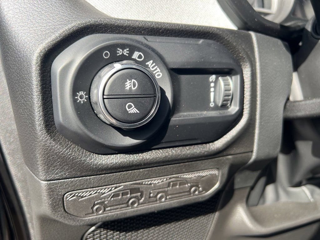 New 2025 Jeep Gladiator Sport AWD/4WD image 20