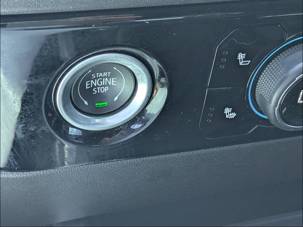 Used 2023 Chevrolet Silverado 1500 LT AWD/4WD image 31