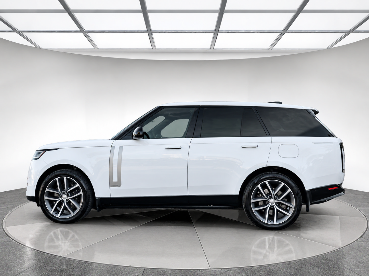 Used 2025 Land Rover Range Rover Autobiography AWD/4WD image 4