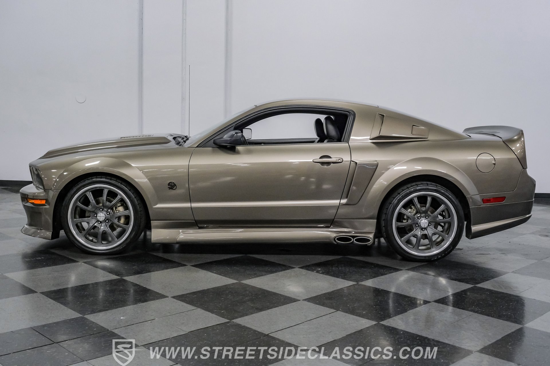 Used 2005 Ford Mustang GT image 6