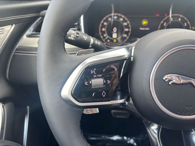 New 2024 Jaguar XF R-Dynamic SE AWD/4WD image 27