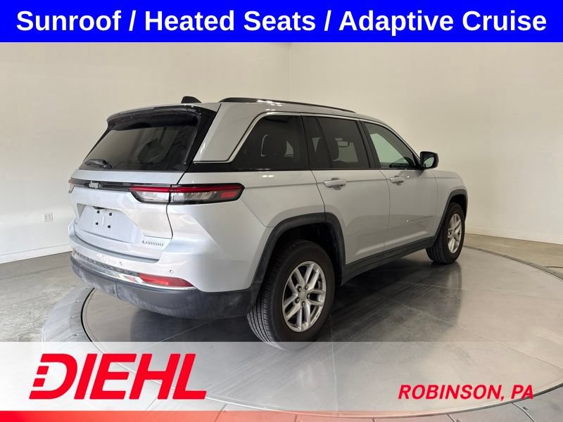 Used 2023 Jeep Grand Cherokee Laredo X AWD/4WD image 7
