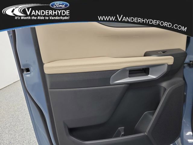 Used 2025 Ford Ranger Lariat w/ FX4 Off-Road Package AWD/4WD image 11