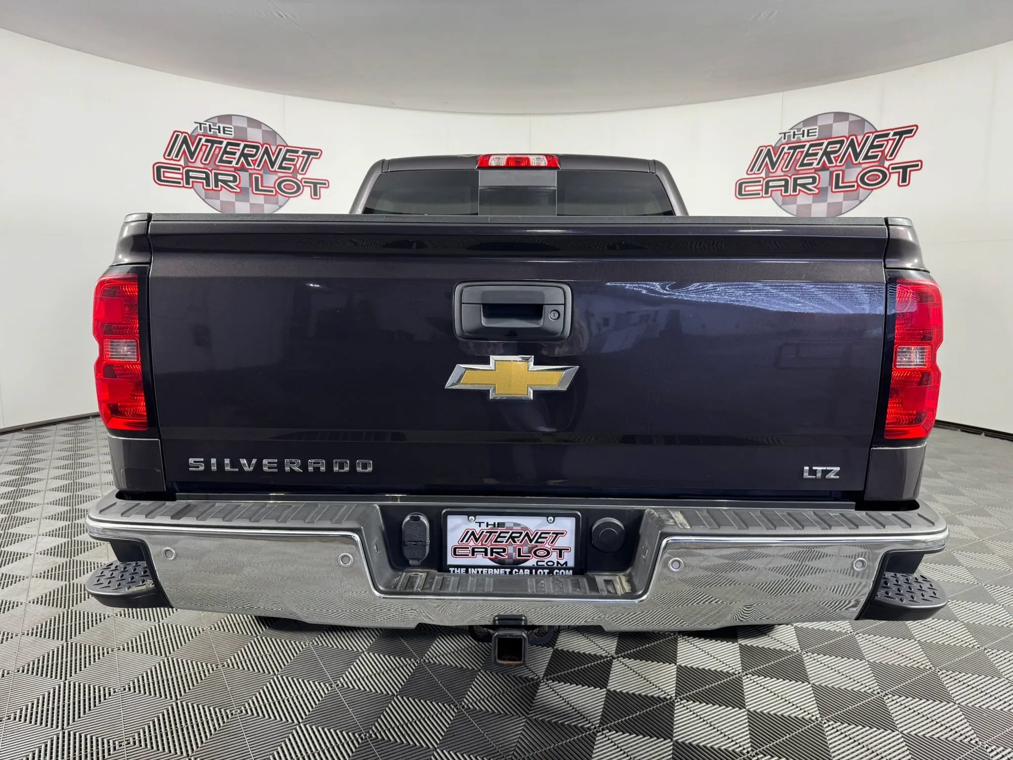 Used 2015 Chevrolet Silverado 1500 LTZ w/ LTZ Plus Package AWD/4WD image 6