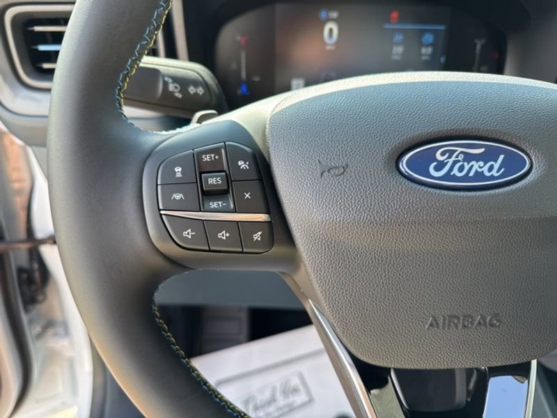 New 2025 Ford Maverick Lobo image 14