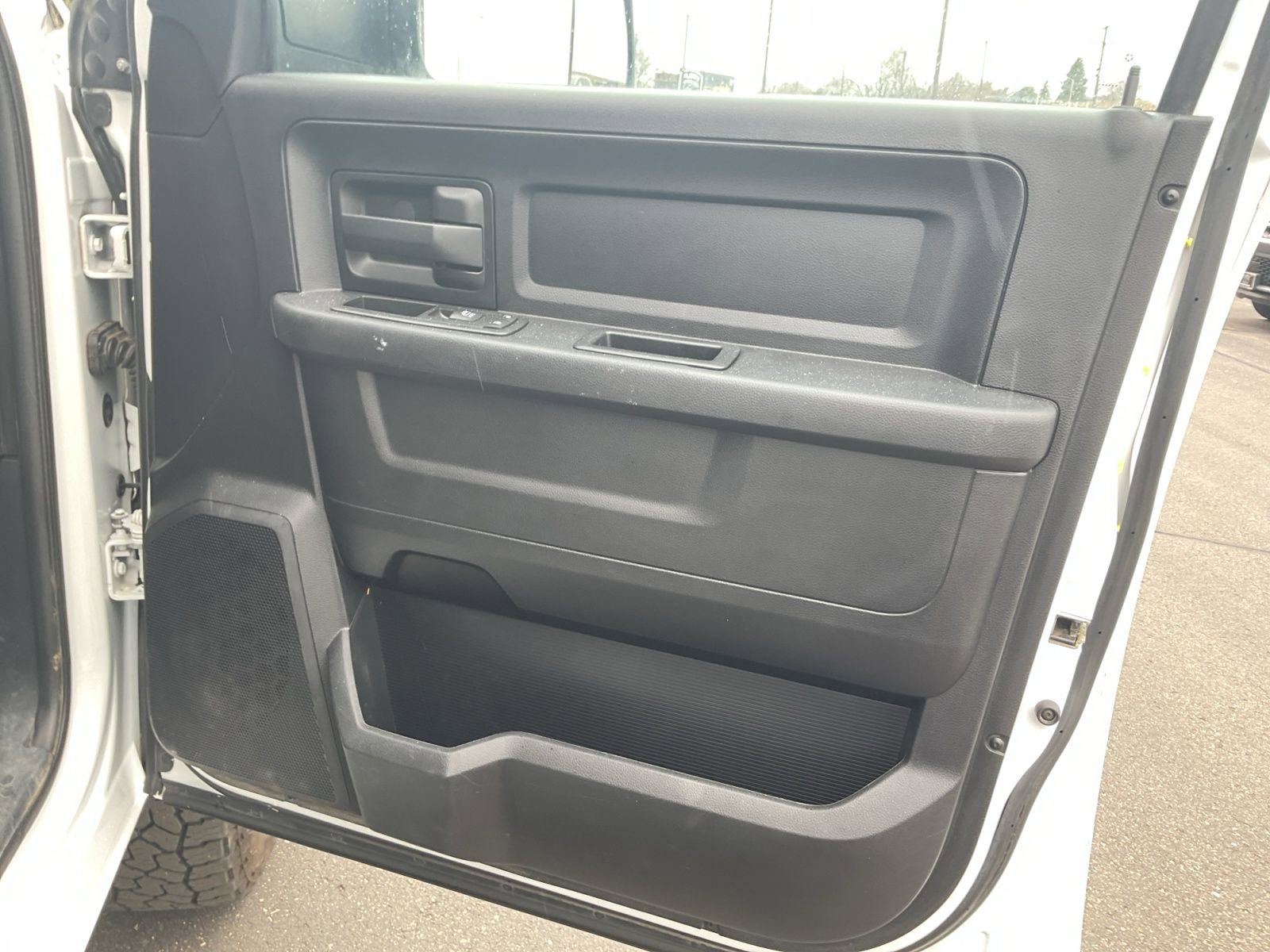 Used 2016 RAM 2500 Tradesman w/ Chrome Appearance Group image 20