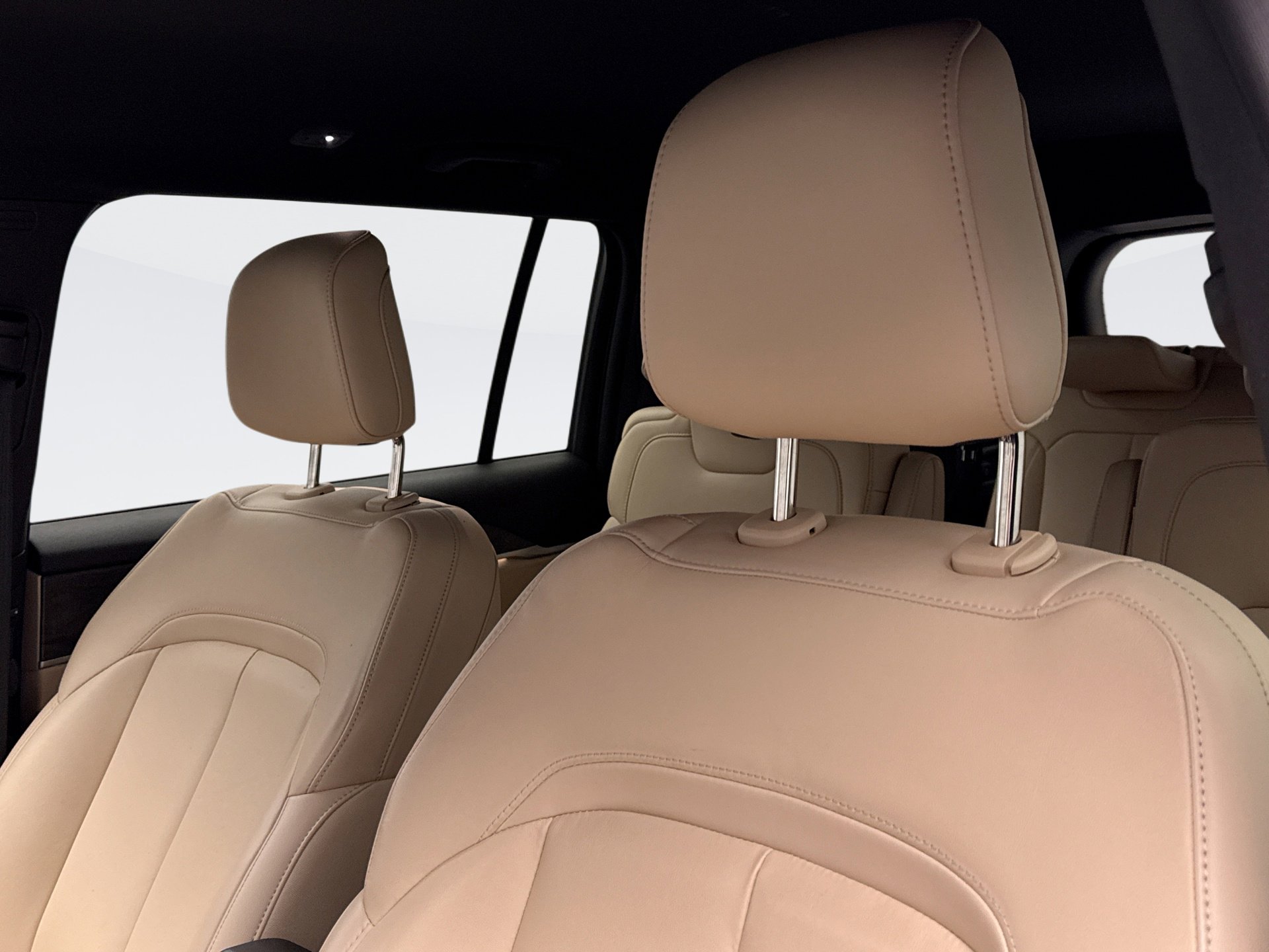 Used 2023 Jeep Grand Cherokee L Limited image 10