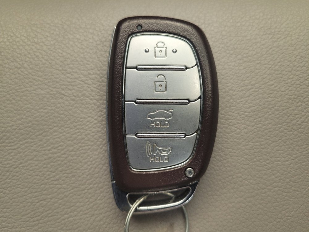 Used 2016 Hyundai Sonata Sport w/ Option Group 02 FWD image 32