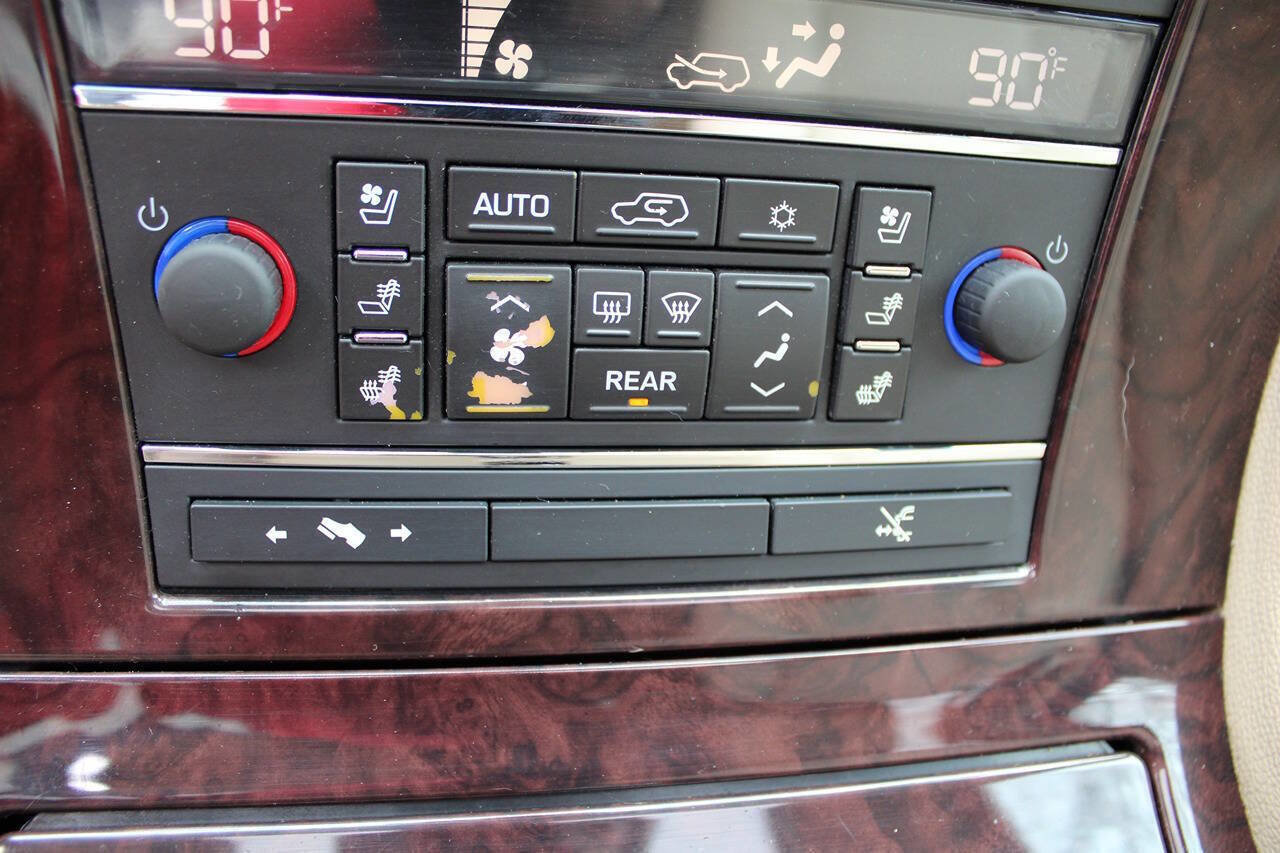 Used 2009 Cadillac Escalade AWD image 26