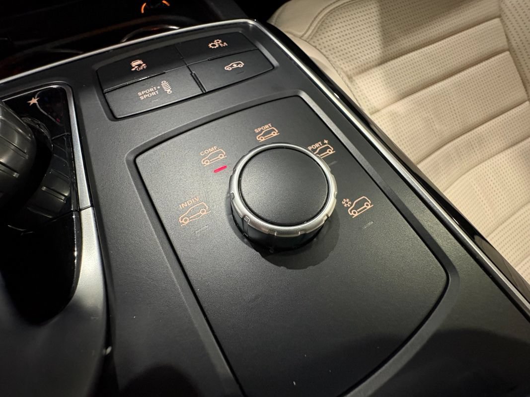 Used 2018 Mercedes-Benz GLS 63 AMG 4MATIC image 30