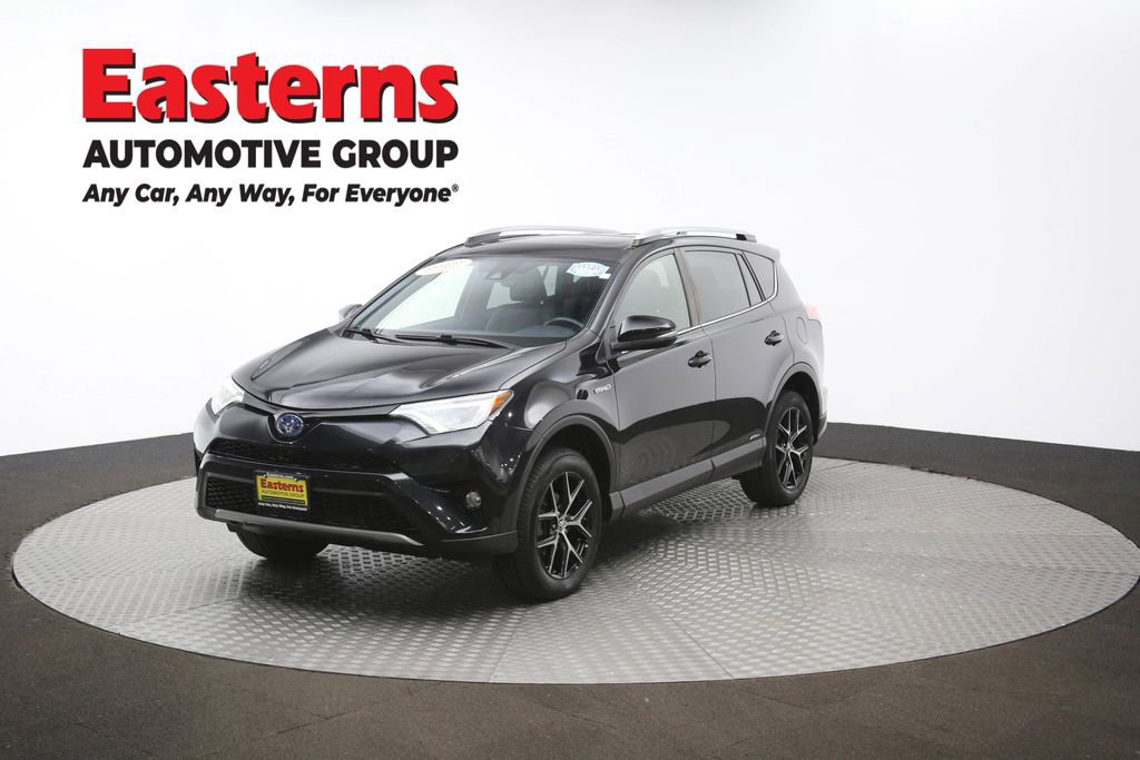 Used 2018 Toyota RAV4 SE image 42