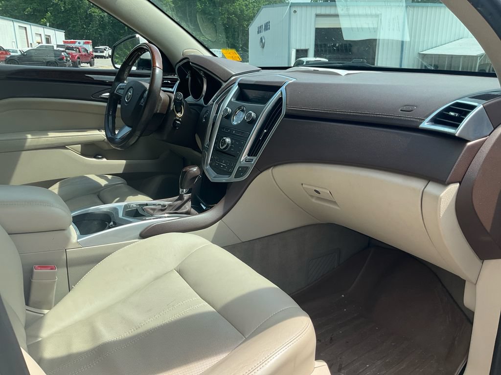 Used 2011 Cadillac SRX Luxury FWD image 11