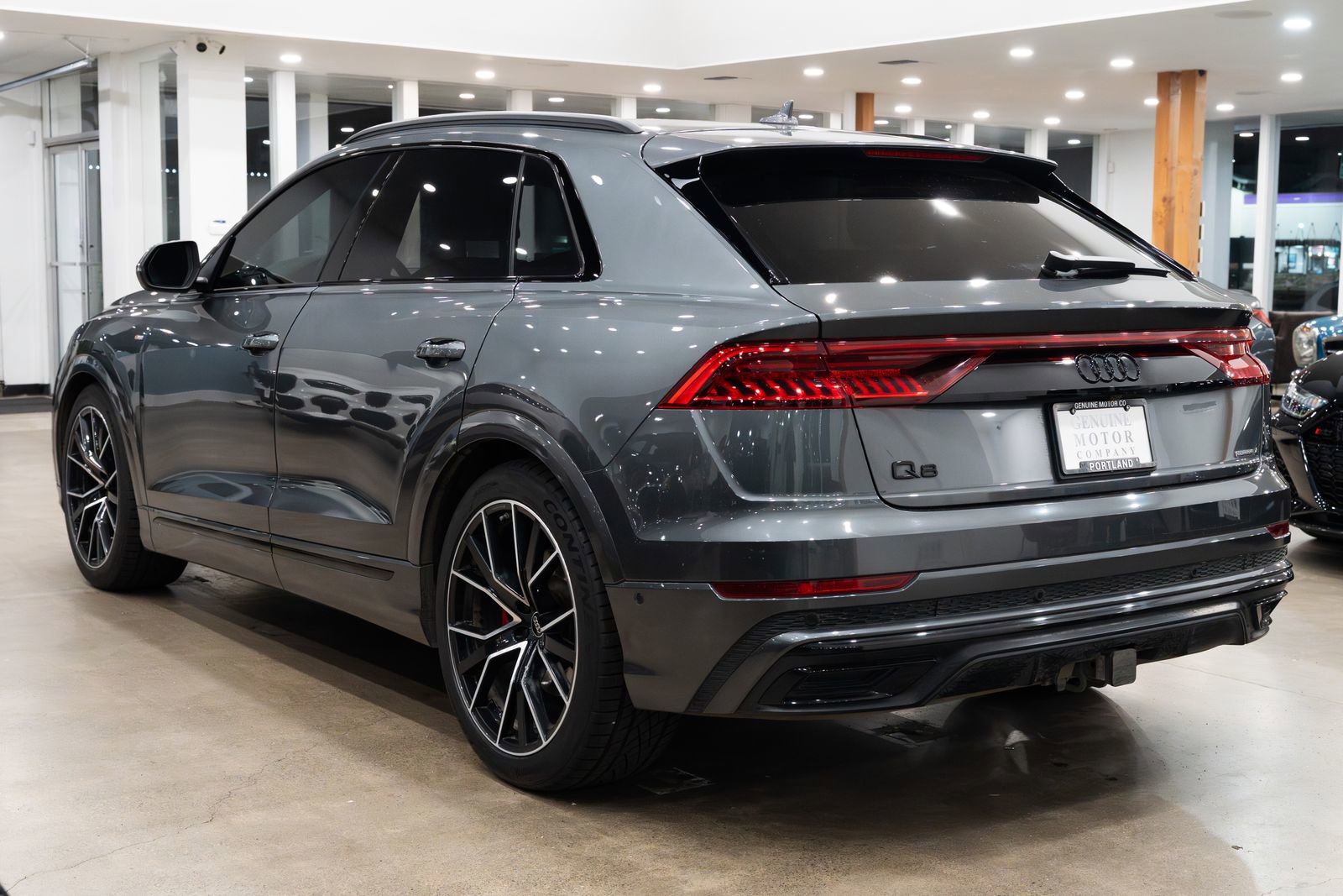 Used 2023 Audi Q8 Prestige image 6