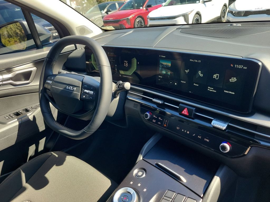 New 2026 Kia Sportage LX FWD image 8